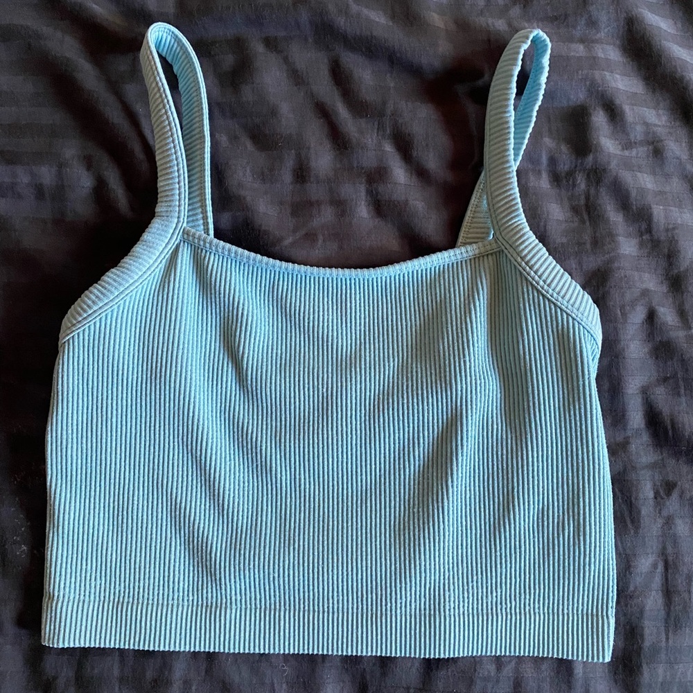 blue cropped tank
